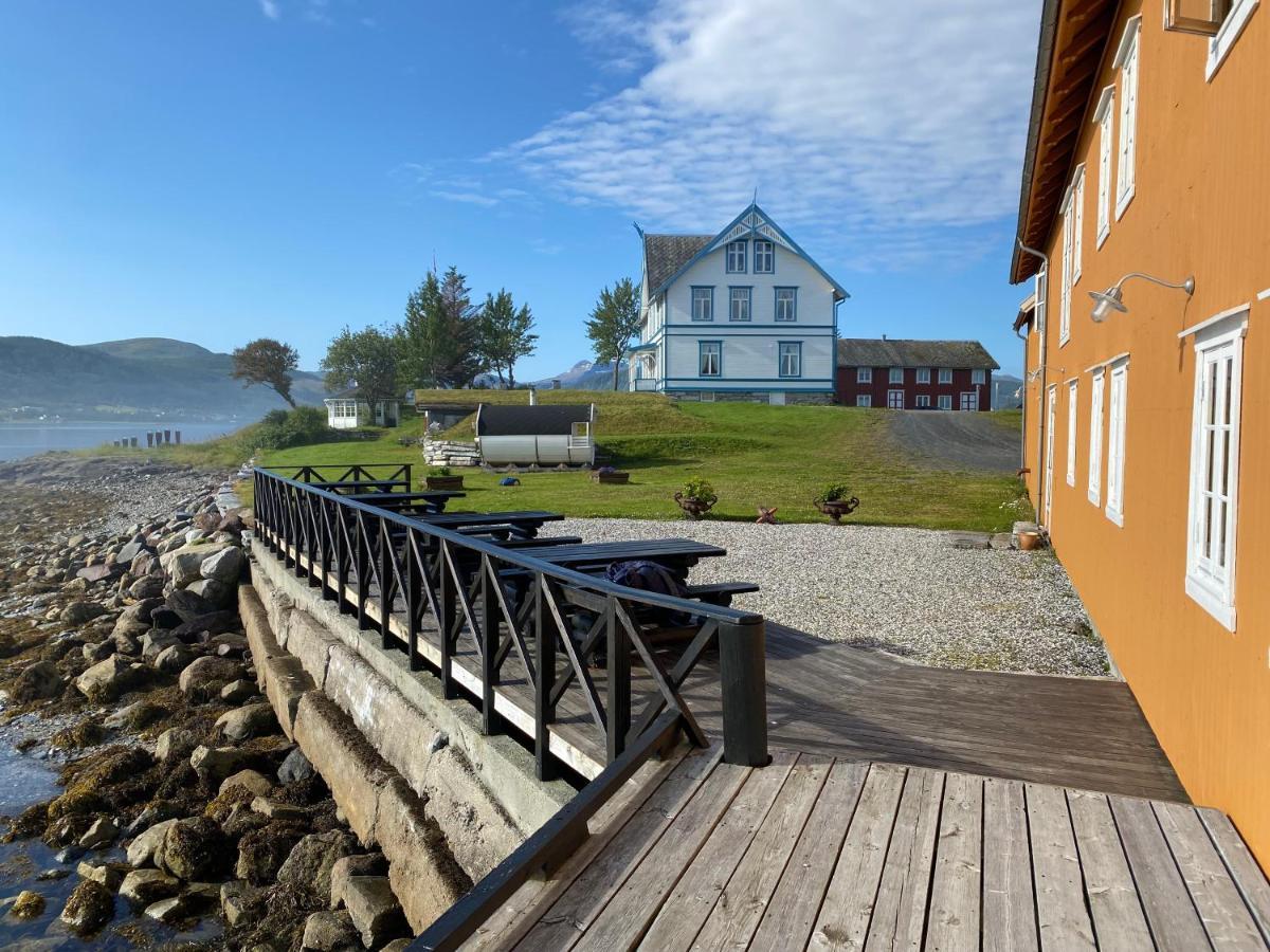 Sandtorgholmen Glamping Exterior photo