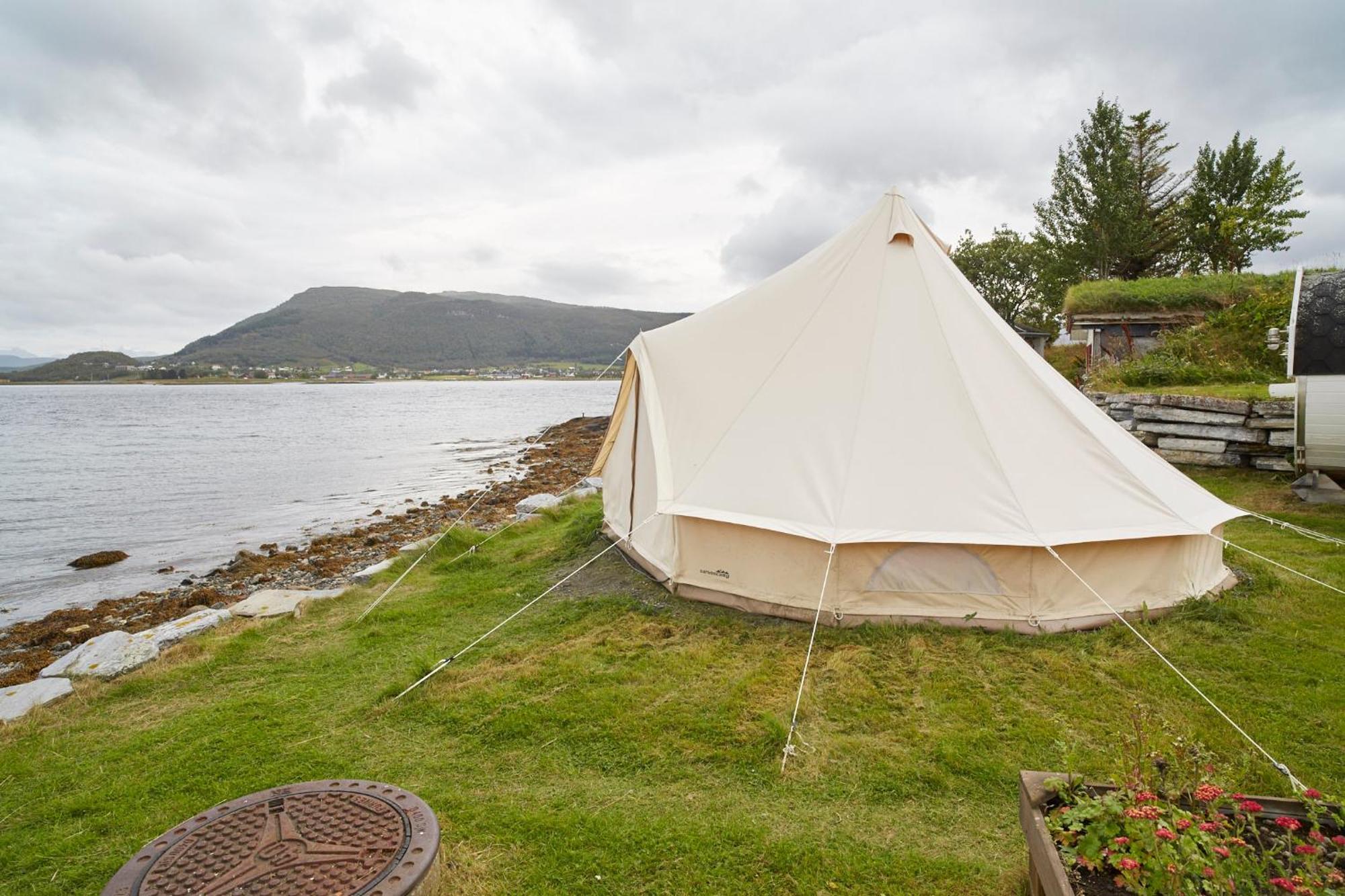 Sandtorgholmen Glamping Exterior photo